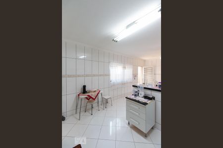 Casa à venda com 210m², 3 quartos e 2 vagasBanheiro 2