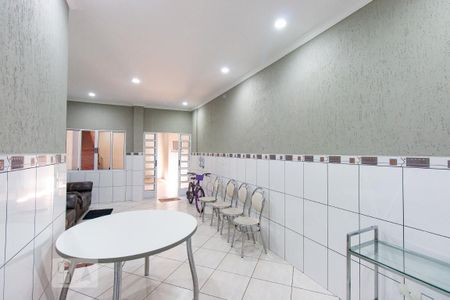 Casa à venda com 210m², 3 quartos e 2 vagasSalão de festas