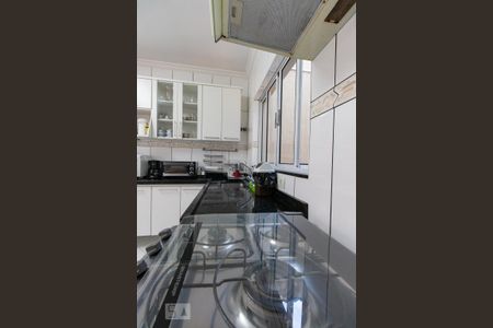 Casa à venda com 210m², 3 quartos e 2 vagasBanheiro 2