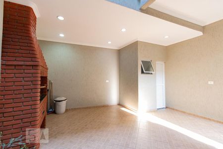 Casa à venda com 210m², 3 quartos e 2 vagasChurrasqueira