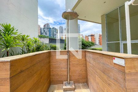 Apartamento para alugar com 30m², 1 quarto e 1 vagaDucha