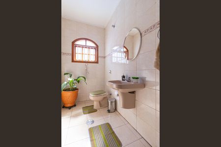 Lavabo de casa à venda com 3 quartos, 248m² em Umuarama, Osasco