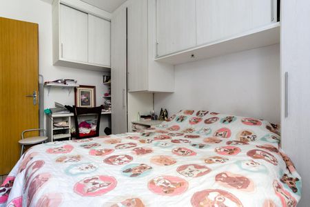 Quarto 1 de apartamento para alugar com 2 quartos, 42m² em Vila Celeste, São Paulo