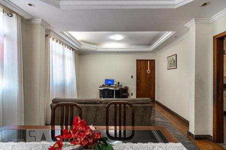 Sala de apartamento à venda com 3 quartos, 200m² em Planalto, Belo Horizonte