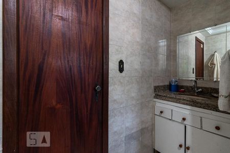 Apartamento à venda com 200m², 3 quartos e 4 vagas Apartamento à venda com 200m², 3 quartos e 4 vagasBanheiro