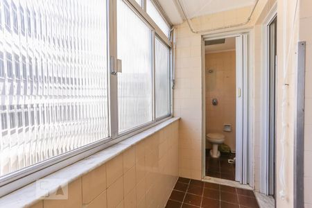 Apartamento à venda com 117m², 3 quartos e 1 vaga Apartamento à venda com 117m², 3 quartos e 1 vagaÁrea de Serviço
