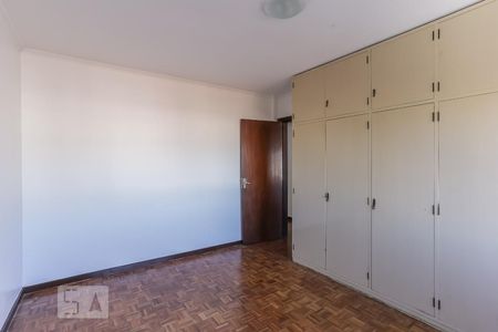 Apartamento à venda com 117m², 3 quartos e 1 vaga Apartamento à venda com 117m², 3 quartos e 1 vagaQuarto 1