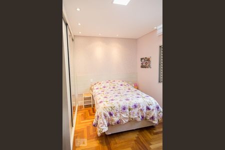 Casa à venda com 315m², 4 quartos e 5 vagasQuarto 1