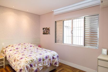 Casa à venda com 315m², 4 quartos e 5 vagasQuarto 1