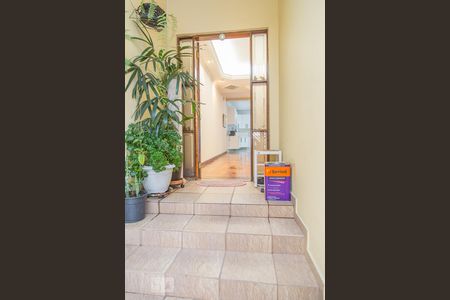 Casa à venda com 315m², 4 quartos e 5 vagasEntrada