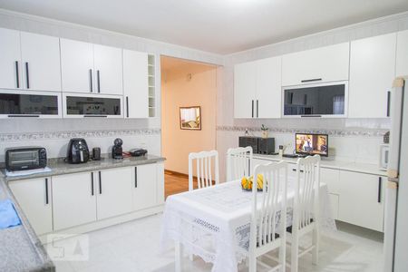 Casa à venda com 315m², 4 quartos e 5 vagasCozinha