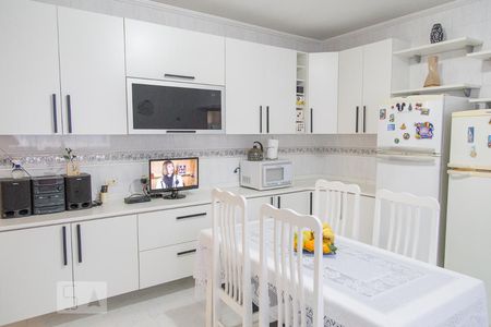 Casa à venda com 315m², 4 quartos e 5 vagasCozinha