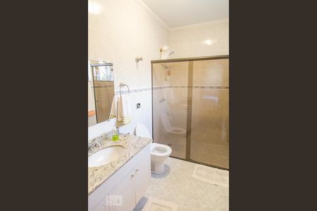 Casa à venda com 315m², 4 quartos e 5 vagasBanheiro do Quarto 3