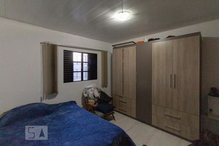 Casa à venda com 200m², 3 quartos e 3 vagasQuarto edícula