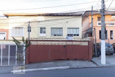 Casa à venda com 200m², 3 quartos e 3 vagasFachada