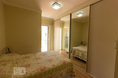 Casa de condomínio para alugar com 250m², 3 quartos e 2 vagas Casa de condomínio para alugar com 250m², 3 quartos e 2 vagasSuite