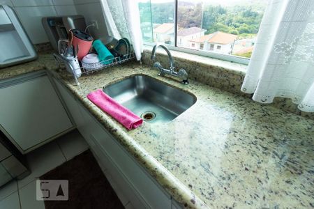 Casa de condomínio para alugar com 250m², 3 quartos e 2 vagas Casa de condomínio para alugar com 250m², 3 quartos e 2 vagascozinha