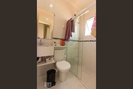 Casa de condomínio para alugar com 250m², 3 quartos e 2 vagas Casa de condomínio para alugar com 250m², 3 quartos e 2 vagasBanheiro Suite