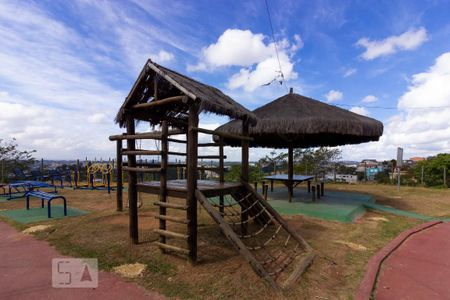 Casa de condomínio para alugar com 250m², 3 quartos e 2 vagas Casa de condomínio para alugar com 250m², 3 quartos e 2 vagasÁrea Comum - Playground