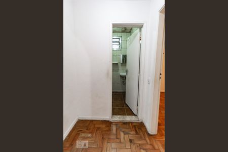 Corredor de apartamento para alugar com 1 quarto, 45m² em Campo Belo, São Paulo