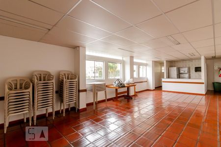 Apartamento para alugar com 67m², 2 quartos e 1 vaga Apartamento para alugar com 67m², 2 quartos e 1 vagaÁrea comum - Salão de festas