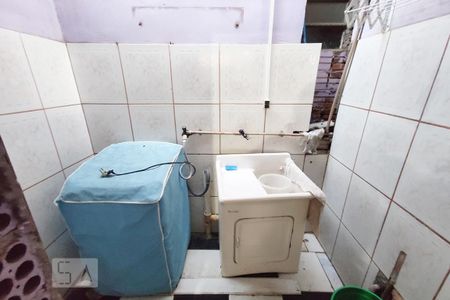 Casa à venda com 200m², 2 quartos e 2 vagas Casa à venda com 200m², 2 quartos e 2 vagasÁrea de Serviço