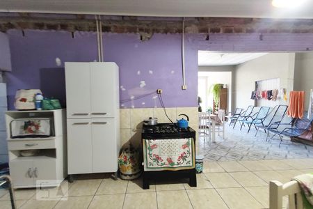 Casa à venda com 200m², 2 quartos e 2 vagas Casa à venda com 200m², 2 quartos e 2 vagasCozinha