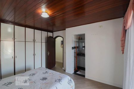 Casa para alugar com 210m², 3 quartos e 2 vagasSuíte