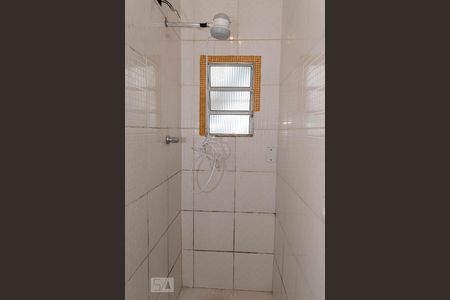 Banheiro de casa para alugar com 2 quartos, 55m² em São Judas, São Paulo