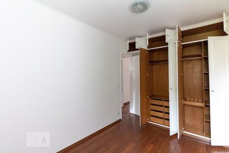 Apartamento à venda com 67m², 2 quartos e 2 vagasQuarto 2