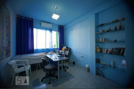 Casa à venda com 270m², 5 quartos e 2 vagasQuarto 3