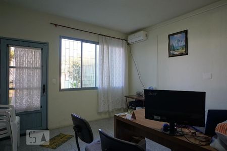 Casa à venda com 270m², 5 quartos e 2 vagasSala primeiro andar