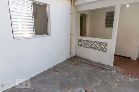 Casa à venda com 70m², 2 quartos e sem vagaQuintal