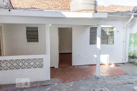 Casa à venda com 70m², 2 quartos e sem vagaQuintal