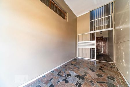 Casa para alugar com 128m², 3 quartos e sem vagaGaragem 