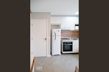 Sala/ Cozinha de kitnet/studio para alugar com 1 quarto, 29m² em Campo Belo, São Paulo