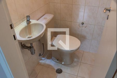 Lavabo de apartamento para alugar com 2 quartos, 51m² em Cambuci, São Paulo