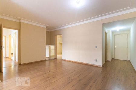 Apartamento à venda com 180m², 3 quartos e 3 vagas Apartamento à venda com 180m², 3 quartos e 3 vagasSala