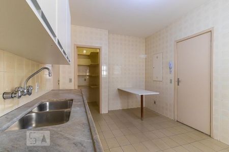 Apartamento à venda com 180m², 3 quartos e 3 vagas Apartamento à venda com 180m², 3 quartos e 3 vagasCozinha