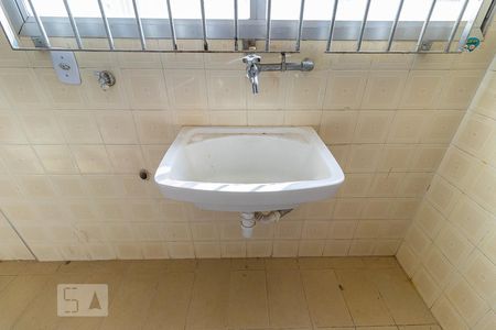 Apartamento à venda com 180m², 3 quartos e 3 vagas Apartamento à venda com 180m², 3 quartos e 3 vagasÁrea de serviço