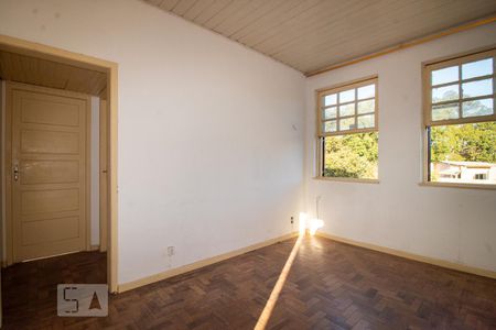 Sala de apartamento para alugar com 2 quartos, 55m² em Passo da Areia, Porto Alegre