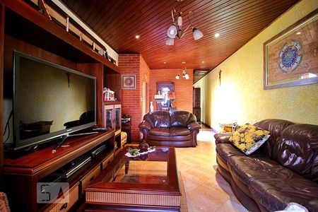 Sala de casa para alugar com 3 quartos, 275m² em Parque Novo Oratório, Santo André