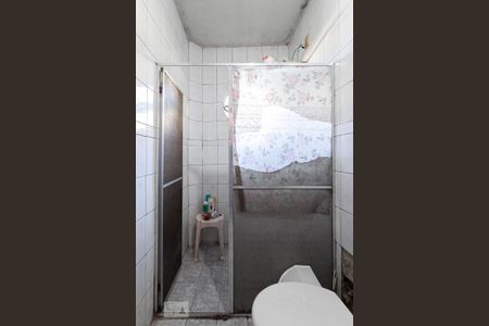 Casa à venda com 400m², 3 quartos e 2 vagasBanheiro da suíte 