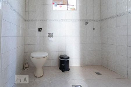 Casa à venda com 400m², 3 quartos e 2 vagasBanheiro social