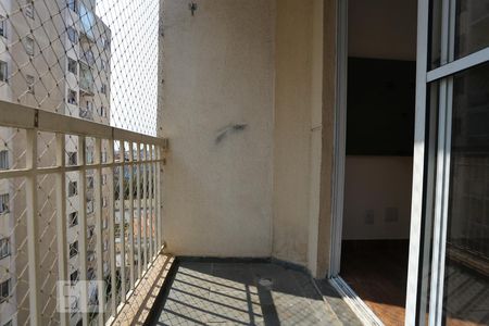 Sacada de apartamento à venda com 2 quartos, 50m² em Metalúrgicos, Osasco
