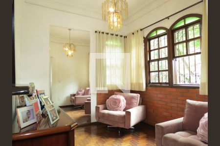 Casa à venda com 300m², 4 quartos e 3 vagas