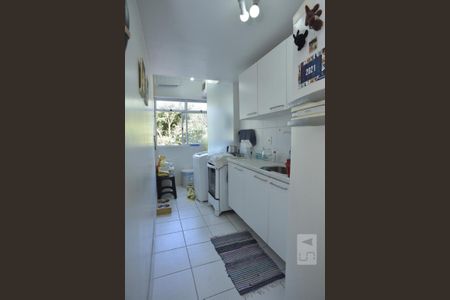 Apartamento à venda com 60m², 2 quartos e 1 vagaCozinha