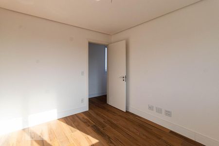 Apartamento à venda com 144m², 3 quartos e 3 vagasSuíte 2