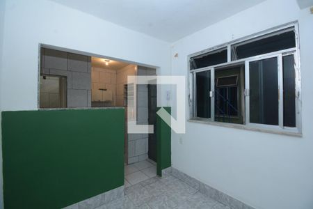 Sala/Quarto de kitnet/studio para alugar com 1 quarto, 30m² em Oswaldo Cruz, Rio de Janeiro