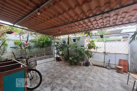 Casa à venda com 179m², 2 quartos e 1 vagavaranda